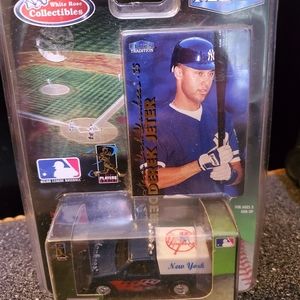 White rose collectable